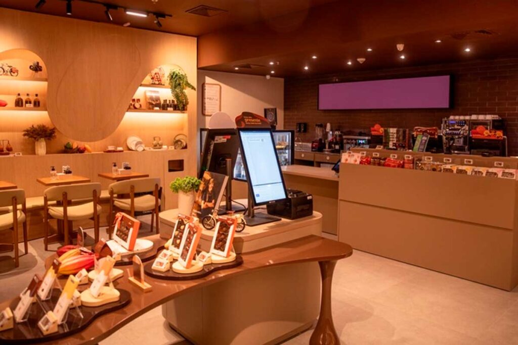 Nova loja da Cacau Show no Shopping Pátio Higienópolis traz o conceito de Loja Tecnológica com Inteligência Artificial 1 041 Nova loja da Cacau Show no Shopping Patio Higienopolis traz o conceito de Loja Tecnologica com Inteligencia Artificial